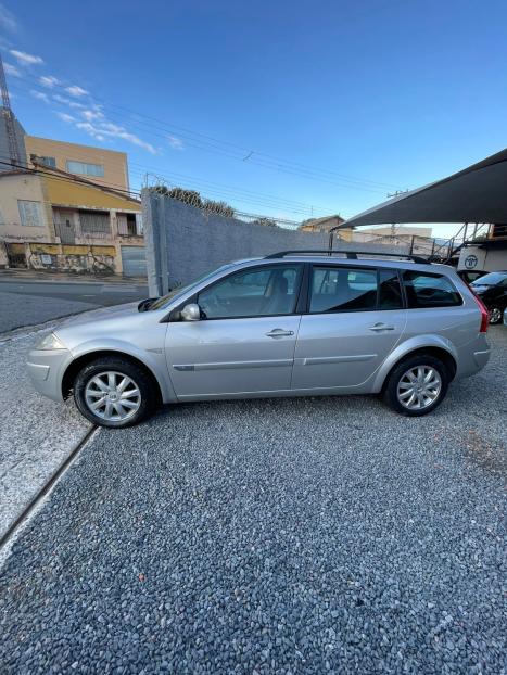 RENAULT Megane Grand Tour 2.0 16V 4P DYNAMIQUE, Foto 5