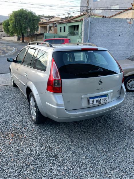 RENAULT Megane Grand Tour 1.6 16V 4P FLEX DYNAMIQUE, Foto 6