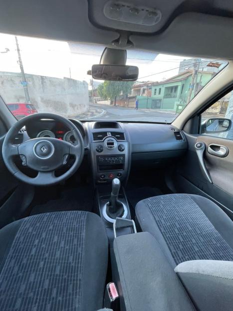 RENAULT Megane Grand Tour 1.6 16V 4P FLEX DYNAMIQUE, Foto 9