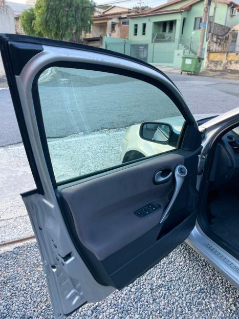 RENAULT Megane Grand Tour 1.6 16V 4P FLEX DYNAMIQUE, Foto 12