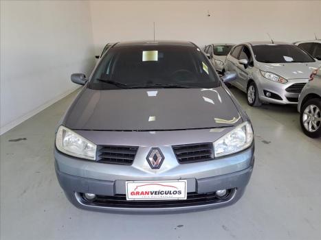 RENAULT Megane Sedan 2.0 16V 4P DYNAMIQUE, Foto 2