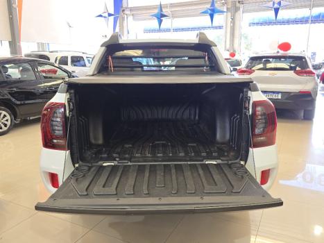 RENAULT Oroch 2.0 16V 4P FLEX DYNAMIQUE AUTOMTICO, Foto 17