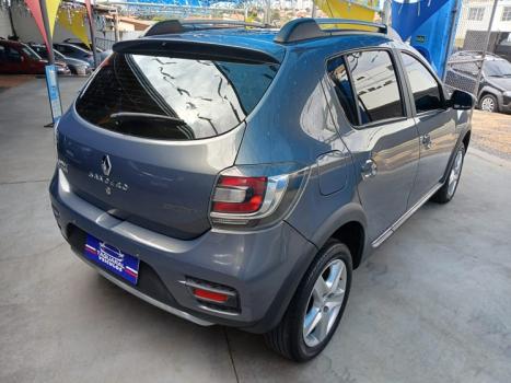 RENAULT Sandero 1.6 4P FLEX STEPWAY, Foto 6