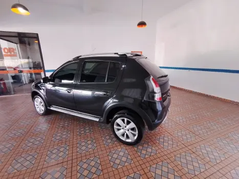 RENAULT Sandero 1.6 16V 4P FLEX STEPWAY AUTOMTICO, Foto 4