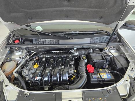 RENAULT Sandero 2.0 16V 4P RS FLEX, Foto 19