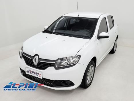 RENAULT Sandero , Foto 1