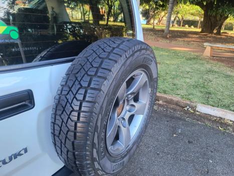SUZUKI Jimny 1.3 16V 4 ALL 4X4, Foto 6