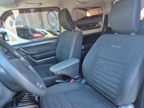 SUZUKI Jimny 1.3 16V 4 ALL 4X4, Foto 9