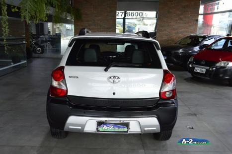 TOYOTA Etios Cross 1.5 16V 4P, Foto 11