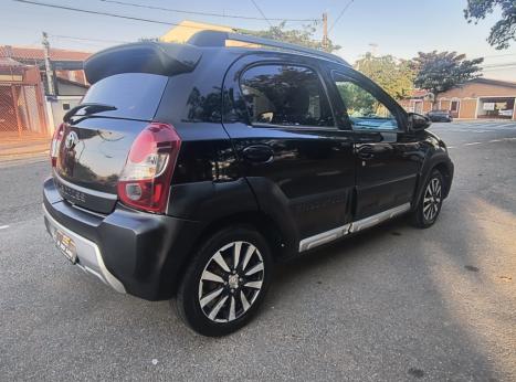 TOYOTA Etios Cross 1.5 16V 4P, Foto 3