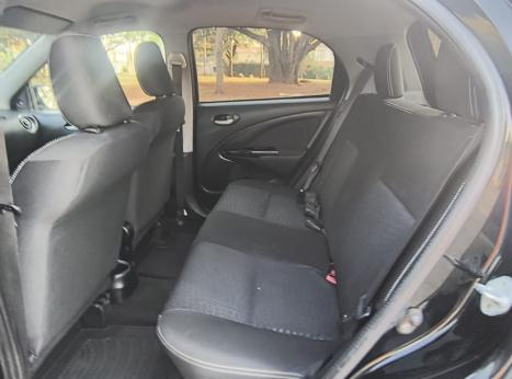 TOYOTA Etios Cross 1.5 16V 4P, Foto 7