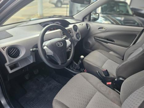 TOYOTA Etios Hatch 1.5 16V 4P FLEX XLS, Foto 11