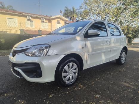 TOYOTA Etios Hatch 1.3 16V 4P FLEX X, Foto 1