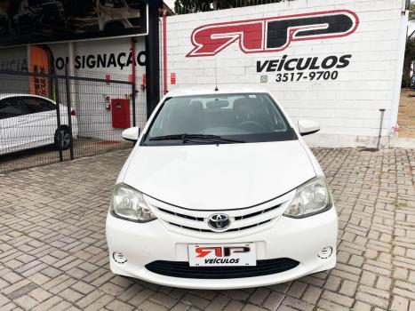 TOYOTA Etios Hatch 1.3 16V 4P FLEX X, Foto 2