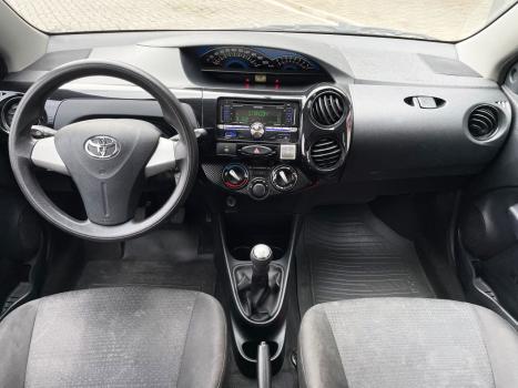 TOYOTA Etios Hatch 1.3 16V 4P FLEX X, Foto 11