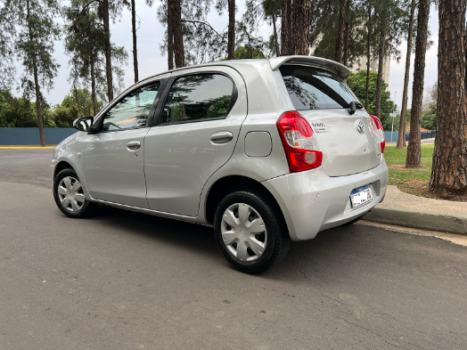 TOYOTA Etios Hatch 1.5 16V 4P FLEX XS, Foto 4