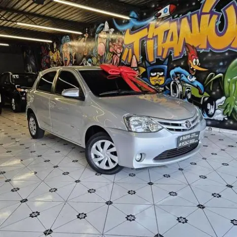 TOYOTA Etios Hatch 1.5 16V 4P FLEX XS, Foto 1