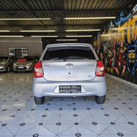 TOYOTA Etios Hatch 1.5 16V 4P FLEX XS, Foto 4