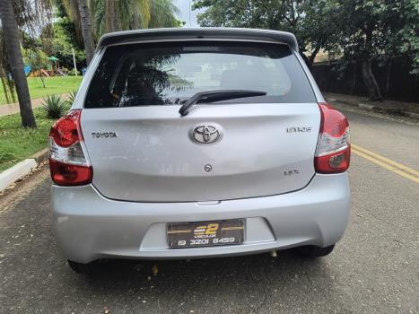 TOYOTA Etios Hatch 1.3 16V 4P FLEX X, Foto 10