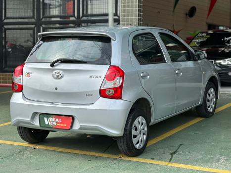 TOYOTA Etios Hatch 1.3 16V 4P FLEX X AUTOMTICO, Foto 6