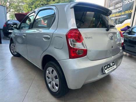 TOYOTA Etios Hatch 1.5 16V 4P FLEX XS, Foto 4