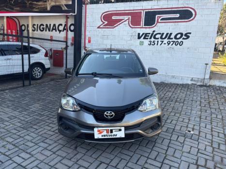 TOYOTA Etios Hatch 1.3 16V 4P FLEX X AUTOMTICO, Foto 4