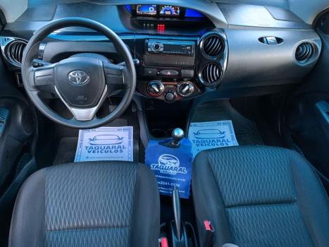 TOYOTA Etios Hatch 1.3 16V 4P FLEX X, Foto 8