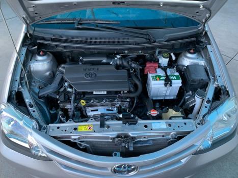 TOYOTA Etios Hatch 1.3 16V 4P FLEX X, Foto 10