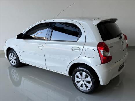 TOYOTA Etios Hatch 1.5 16V 4P FLEX XS, Foto 4
