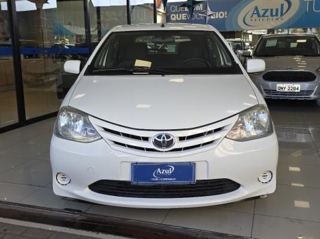 TOYOTA Etios Hatch 1.3 16V 4P FLEX XS, Foto 2