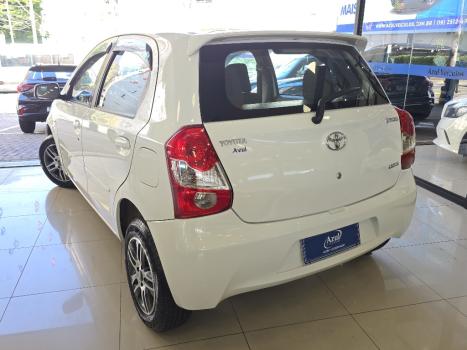 TOYOTA Etios Hatch 1.3 16V 4P FLEX XS, Foto 4