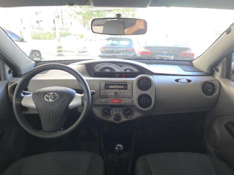 TOYOTA Etios Hatch 1.3 16V 4P FLEX XS, Foto 7