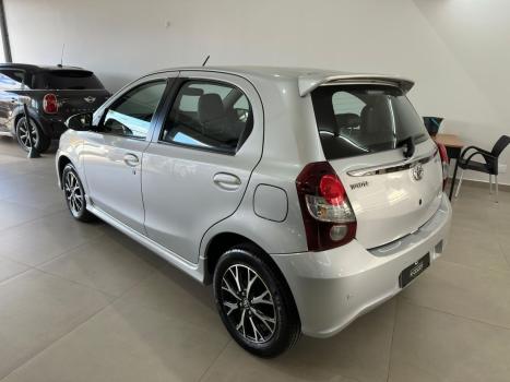 TOYOTA Etios Hatch 1.5 16V 4P FLEX PLATINUM AUTOMTICO, Foto 4