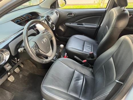 TOYOTA Etios Hatch 1.5 16V 4P FLEX XLS, Foto 3