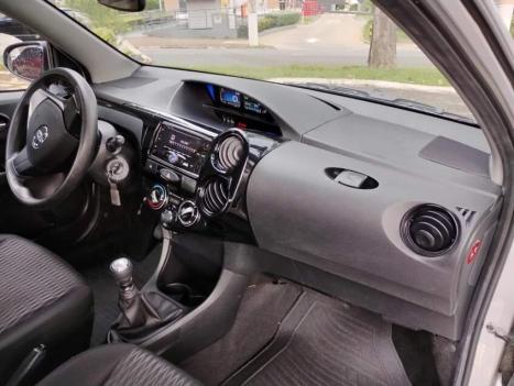 TOYOTA Etios Hatch 1.5 16V 4P FLEX XLS, Foto 6