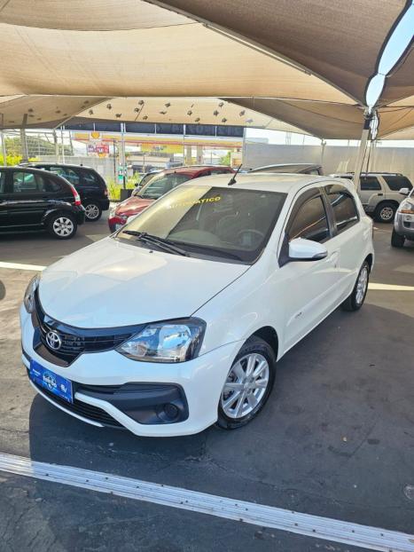 TOYOTA Etios Hatch 1.5 16V 4P FLEX X PLUS AUTOMTICO, Foto 2