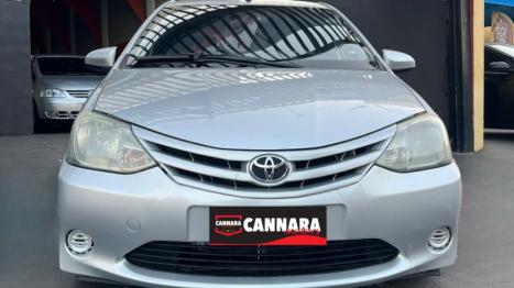 TOYOTA Etios Hatch 1.3 16V 4P FLEX XS, Foto 2