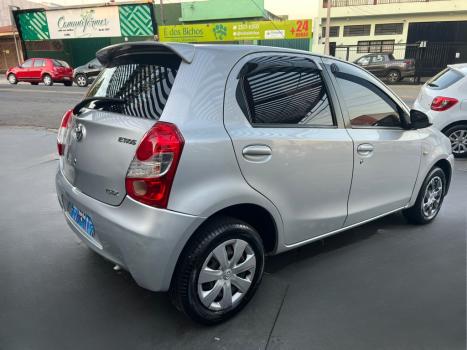 TOYOTA Etios Hatch 1.3 16V 4P FLEX XS, Foto 5