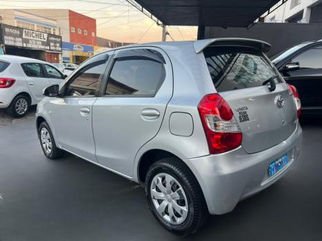 TOYOTA Etios Hatch 1.3 16V 4P FLEX XS, Foto 6