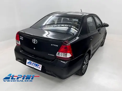 TOYOTA Etios Hatch , Foto 3