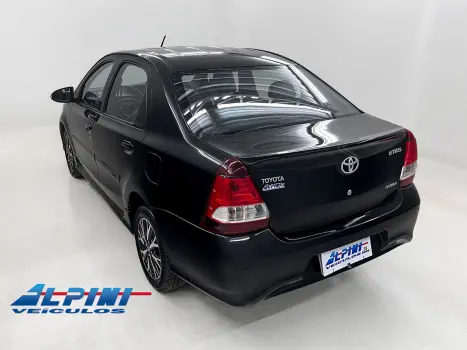 TOYOTA Etios Hatch , Foto 4