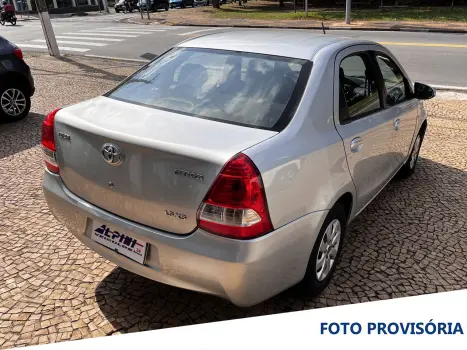 TOYOTA Etios Hatch , Foto 3