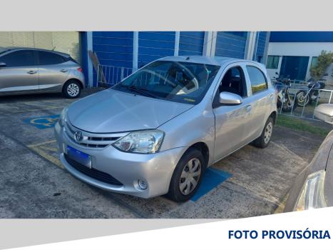 TOYOTA Etios Hatch , Foto 1