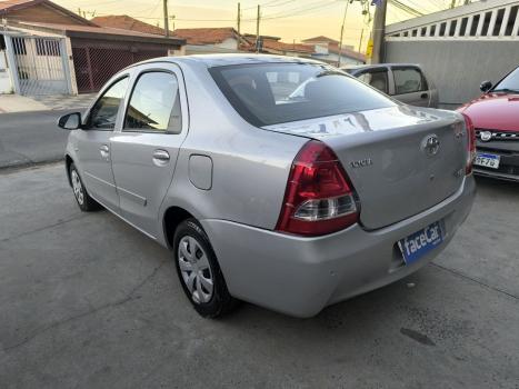 TOYOTA Etios Sedan 1.5 16V 4P FLEX X, Foto 4