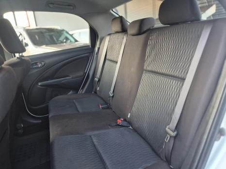 TOYOTA Etios Sedan 1.5 16V 4P FLEX X PLUS AUTOMTICO, Foto 12