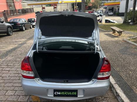 TOYOTA Etios Sedan 1.5 16V 4P FLEX PLATINUM, Foto 11
