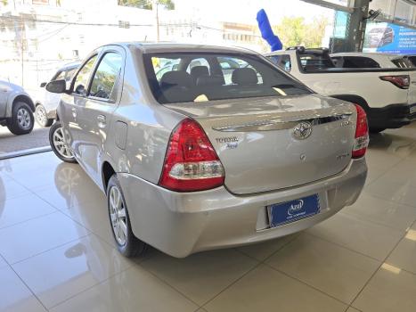 TOYOTA Etios Sedan 1.5 16V 4P FLEX XLS AUTOMTICO, Foto 4