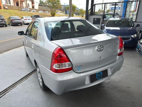 TOYOTA Etios Sedan 1.5 16V 4P FLEX XS, Foto 3