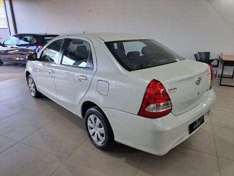 TOYOTA Etios Sedan 1.5 16V 4P FLEX XS AUTOMTICO, Foto 4