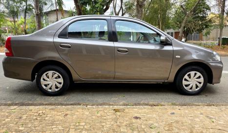 TOYOTA Etios Sedan 1.5 16V 4P FLEX XS, Foto 4